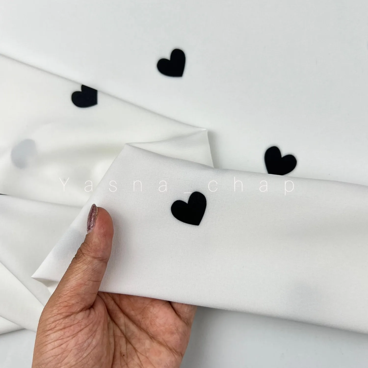 photo-output (95) قلبی سفید مشکی | کد 7184 - تصویر 1